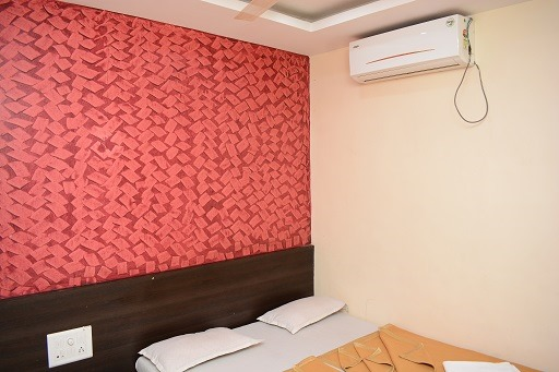 1 x Double Bed AC